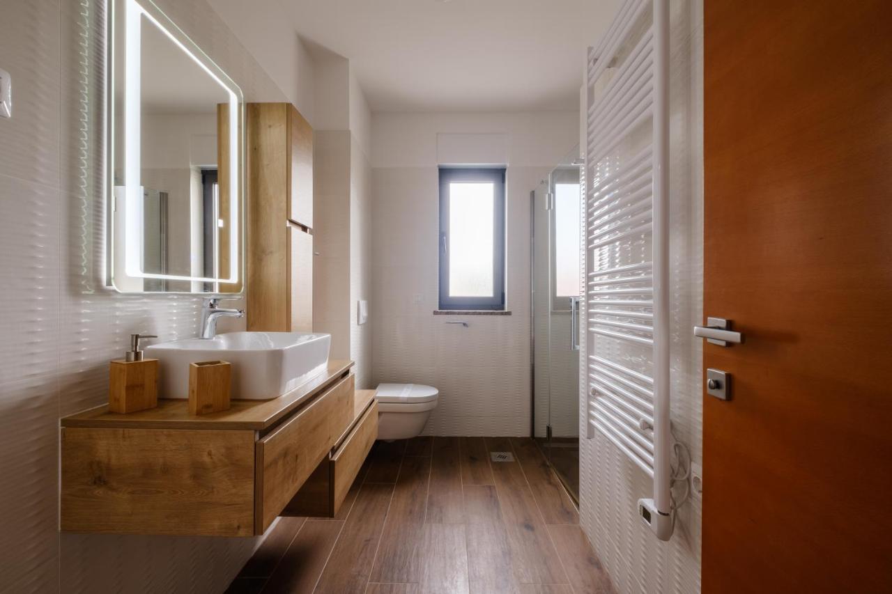 Apartments Luana With Private Jacuzzi Zadar Exteriér fotografie