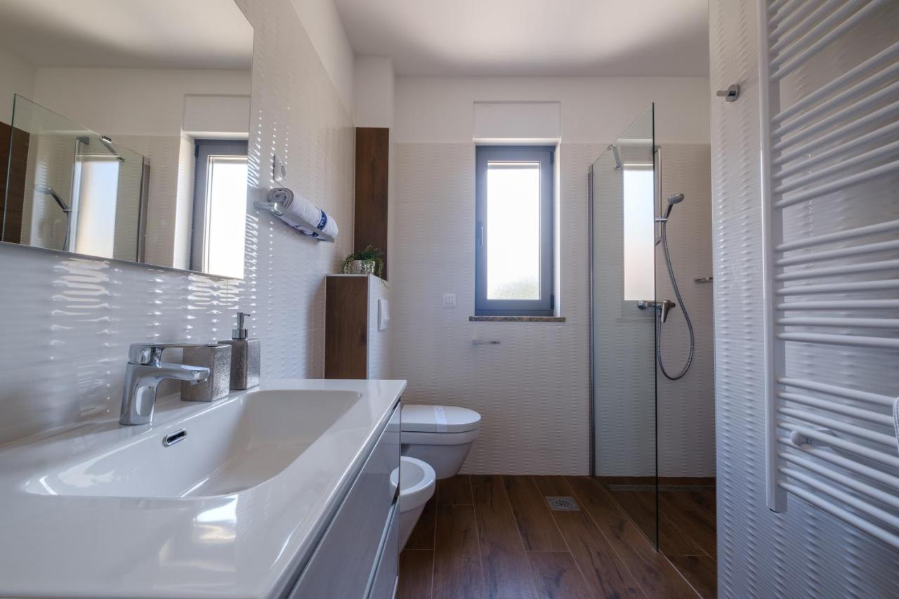 Apartments Luana With Private Jacuzzi Zadar Exteriér fotografie