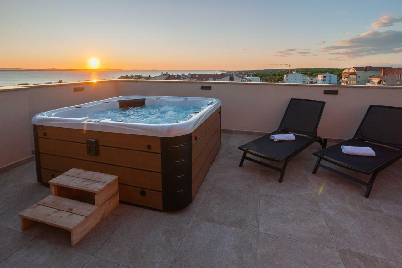 Apartments Luana With Private Jacuzzi Zadar Exteriér fotografie